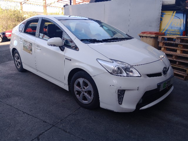 TOYOTA PRIUS (2ZR) 1.8 G (ZVW3) VVT-I AUTO 99CV (2008-....) 73KW (2013)