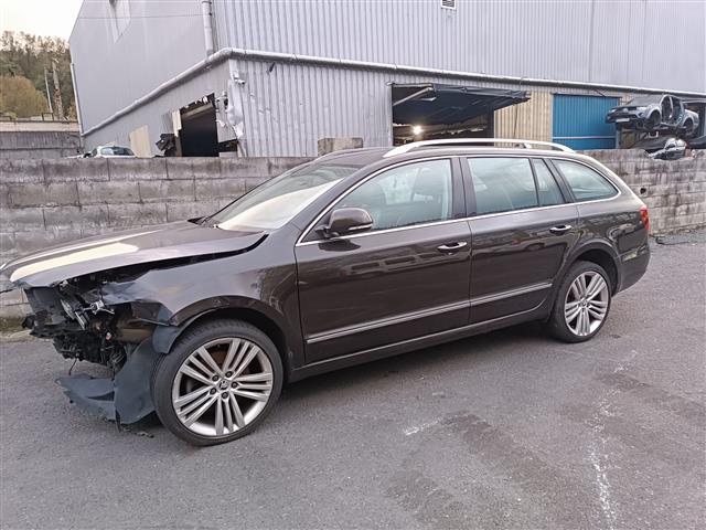 SKODA SUPERB (CFF) 2.0 TDI II 140CV 16V (2009-2015) 103KW (2015)