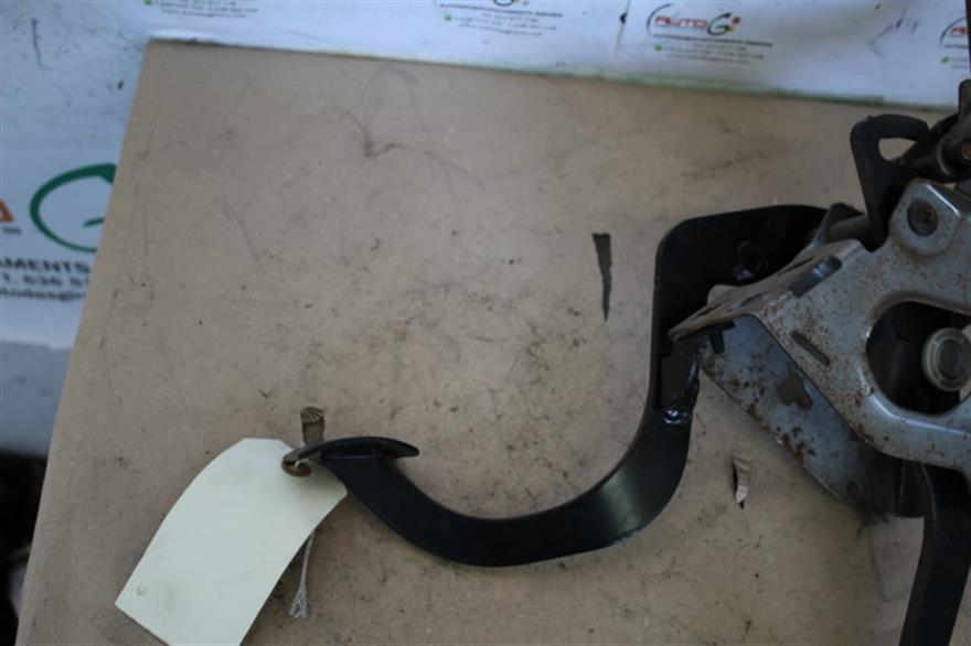 RECAMBIO para Ford Focus 1.6 G (2000)