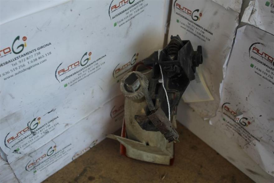 RECAMBIO para Peugeot 205 1.1 G 0Kw (1984)