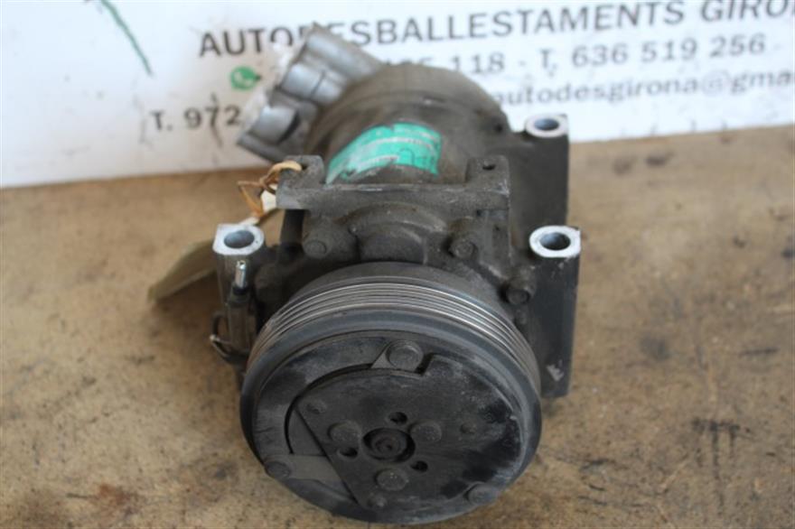RECAMBIO para Renault Clio 1.1 G 43Kw (2000)