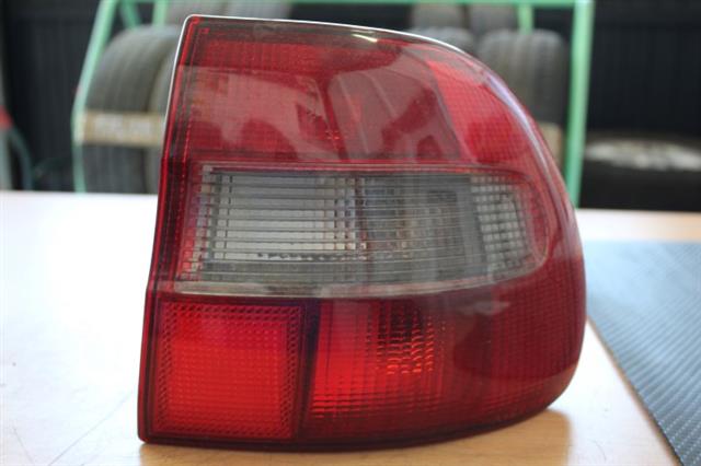 RECAMBIO para Volvo V40 2.0 G 100Kw (1996)