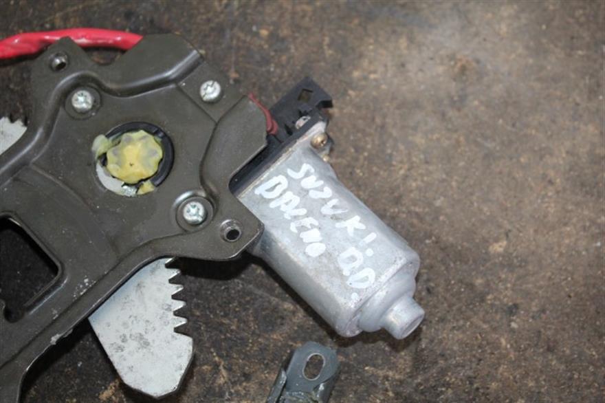 RECAMBIO para Suzuki Baleno 1.3 G 62,50Kw (2000)