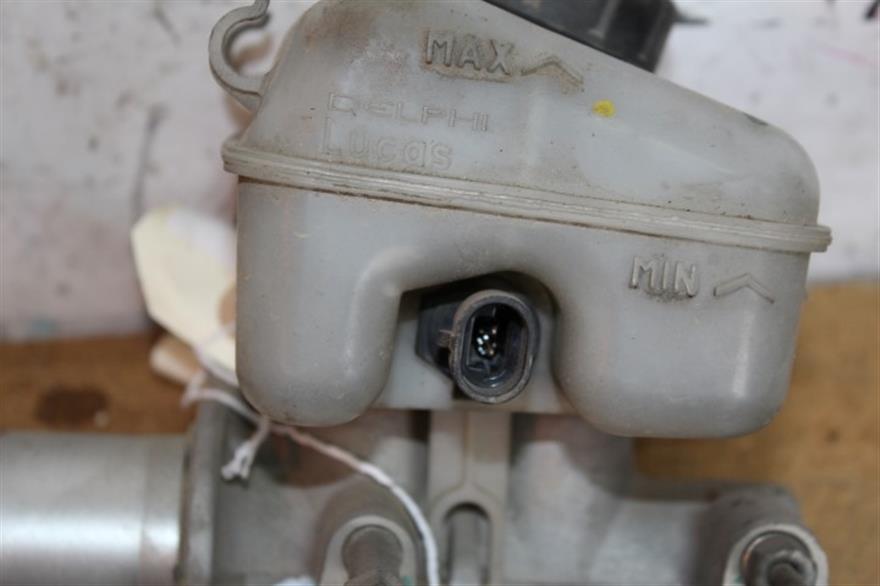RECAMBIO para Opel Astra 2.0 CARAVAN (2001)