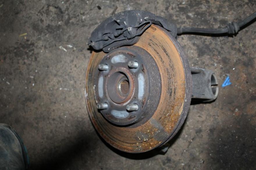 RECAMBIO para Ford Focus 1.6 G (2001)