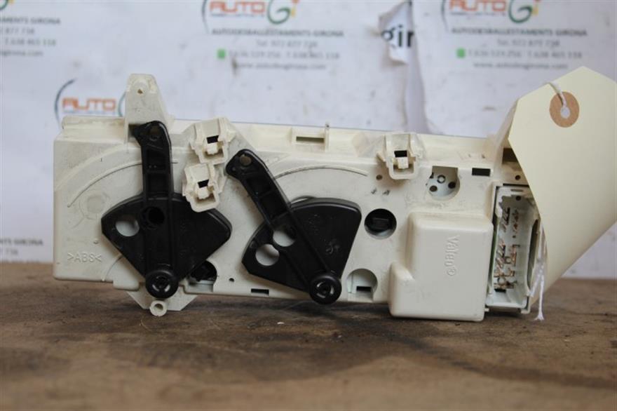 RECAMBIO para Renault Megane Scenic 1.6 G 79Kw (2002)