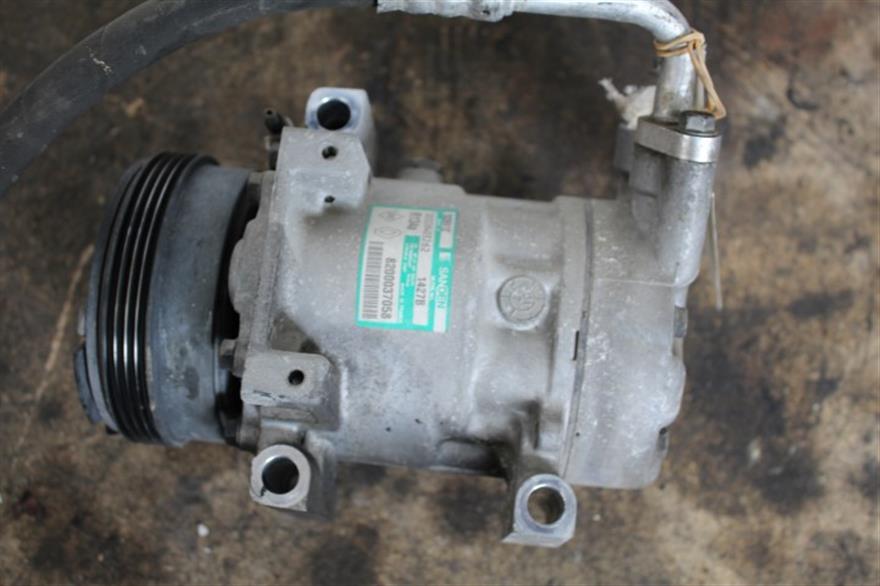 RECAMBIO para Renault Twingo 1.2 G 43Kw (2002)