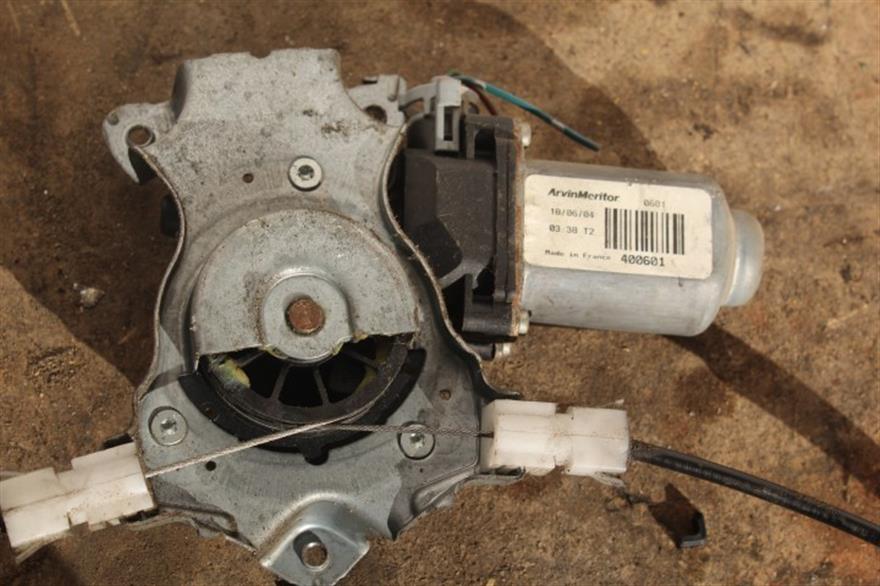 RECAMBIO para Nissan Almera 2.2 D 82Kw (2004)