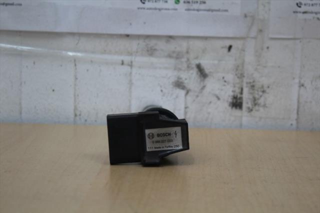 RECAMBIO para Volkswagen Golf 1.6 G GOLF IV 3P 77Kw (2001)