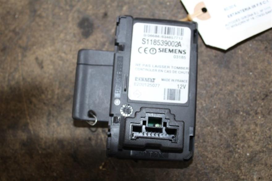 RECAMBIO para Renault Megane Scenic 1.9 DCI (2003)
