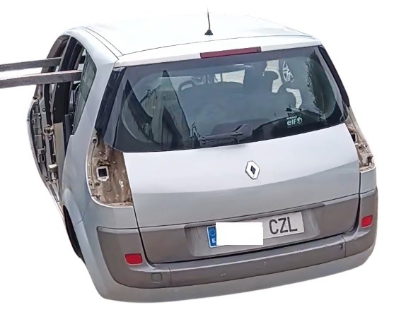 Renault Megane Scenic 1.9 DCI II F9Q D8 (2004)