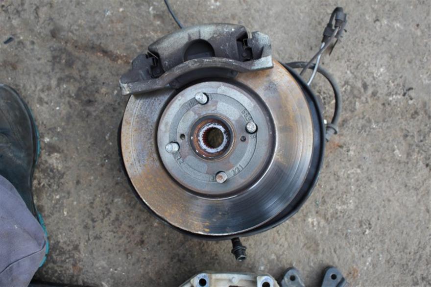 RECAMBIO para Toyota Corolla 1.6 G 81Kw (2004)