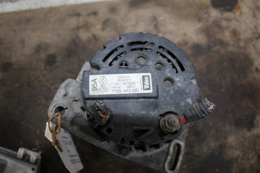 RECAMBIO para Renault Clio 1.1 G 55Kw (2001)