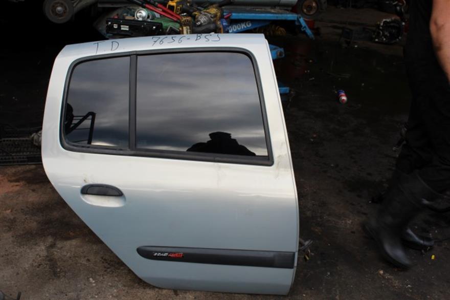 RECAMBIO para Renault Clio 1.9 DTI CLIO II 59Kw (2002)