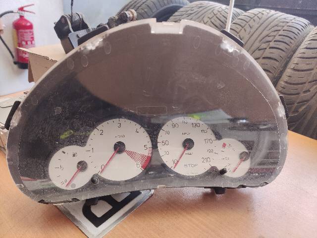 RECAMBIO para Peugeot 206 1.4 HDI 50Kw (2009)