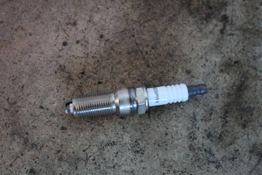 RECAMBIO para Ford Focus 2.0 G (1999)