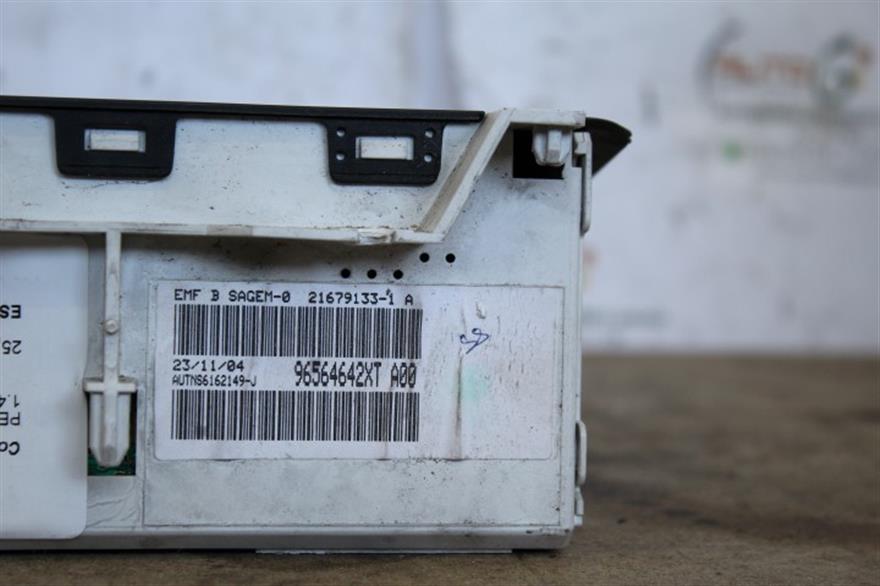 RECAMBIO para Peugeot 206 1.4 HDI 50Kw (2005)