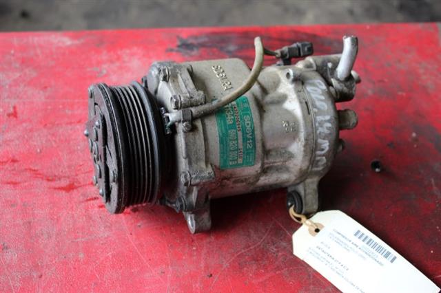 RECAMBIO para Volkswagen Polo 1.4 G 44Kw (2000)