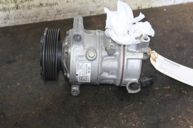 RECAMBIO para Volkswagen Polo 1.0 G 55Kw (2014)
