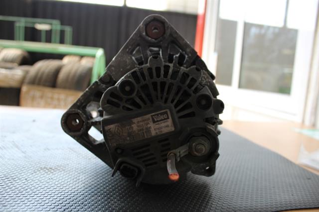 RECAMBIO para Renault Clio 1.5 DCI 48Kw (2005)