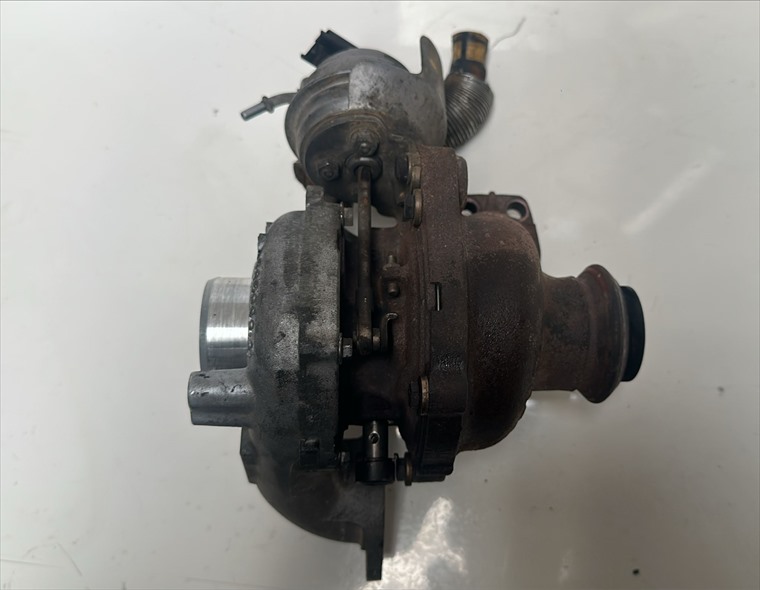 RECAMBIO para Ford Tourneo 1.6 TDCI 70Kw (2014)