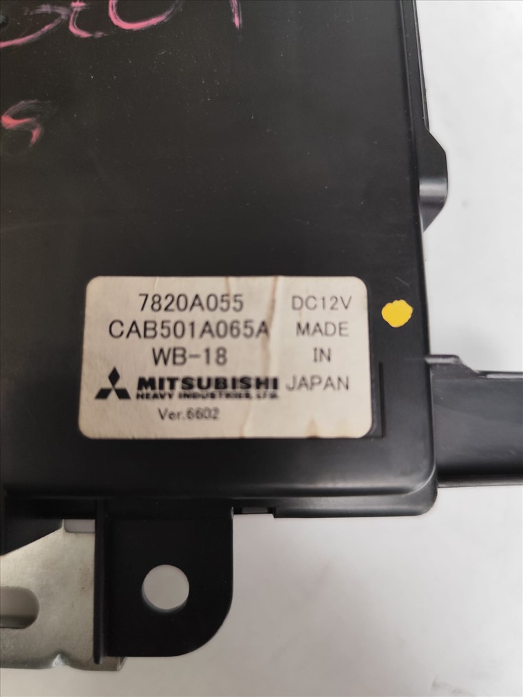 RECAMBIO para Peugeot 4007 2.2 HDI 1147Kw (2009)