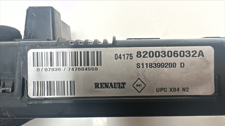RECAMBIO para Renault Scenic 1.9 DCI 88Kw (2004)