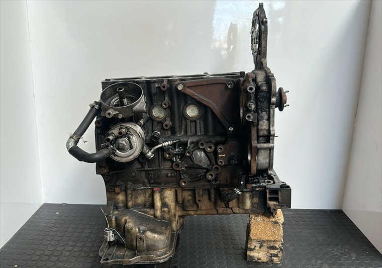 RECAMBIO para Nissan Navara 2.5 DCI 126Kw (2008)