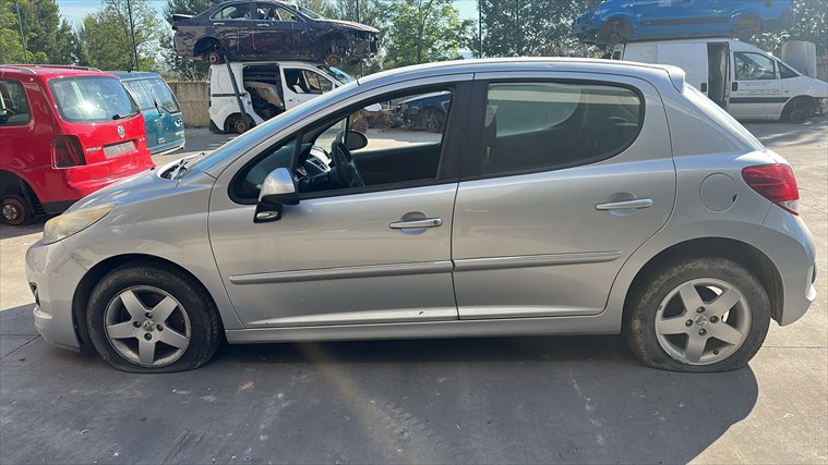 Peugeot 207 1.4 GASOLINA G-8FP (2012)