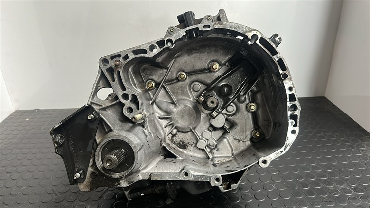 RECAMBIO para Renault Clio 1.5 DCI 48Kw (2002)
