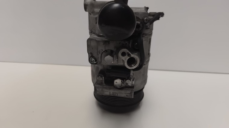 RECAMBIO para Mercedes 220