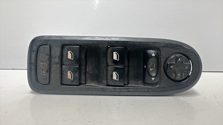 RECAMBIO para Peugeot 308 2.0 HDI 0Kw (2007)