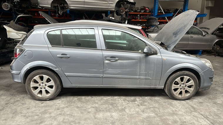Opel Astra 1.6 GASOLINA H G/Z16XER (2008)