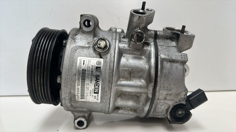 RECAMBIO para Volkswagen Touran 1.9 TDI 77Kw (2010)