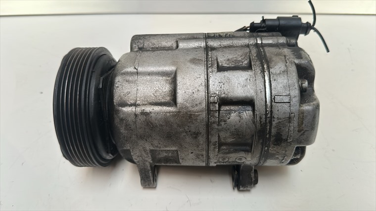RECAMBIO para Volkswagen Golf 1.6 GASOLINA 77Kw (2001)