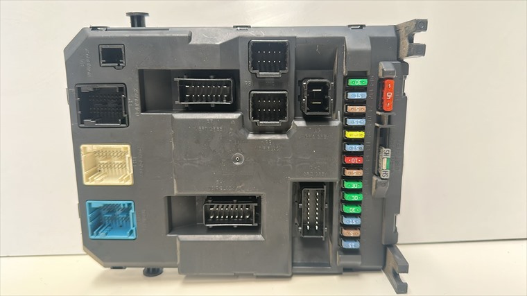 RECAMBIO para Peugeot 207 1.4 GASOLINA 70Kw (2012)