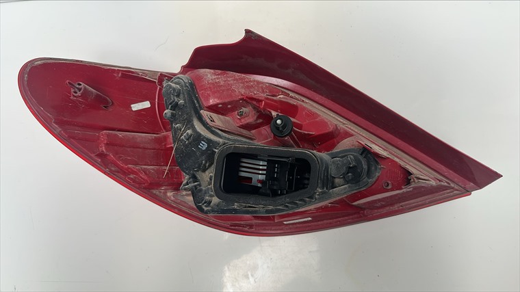 RECAMBIO para Peugeot 207 1.4 GASOLINA 70Kw (2012)