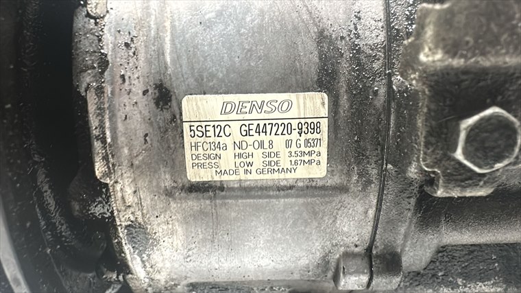 RECAMBIO para Toyota Corolla 2.2 CDI VERSO 100Kw (2005)