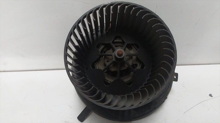 RECAMBIO para Volkswagen Golf 1.4 GASOLINA VI 90Kw (2010)