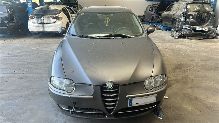 Alfa Romeo 147 1.9 JTD 192A5000 (2004)