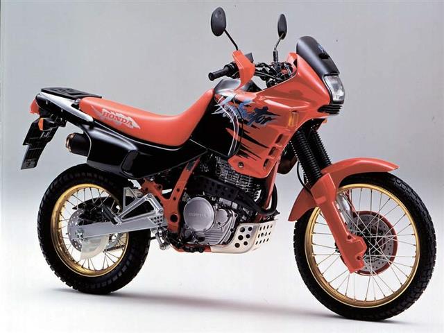 HONDA DOMINATOR (RD02) 650 (1993)