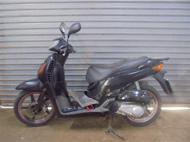 HONDA SH 150 (KF03E) . 11,6KW (2002)