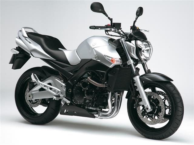 SUZUKI GSR (N730) 600 (2008)