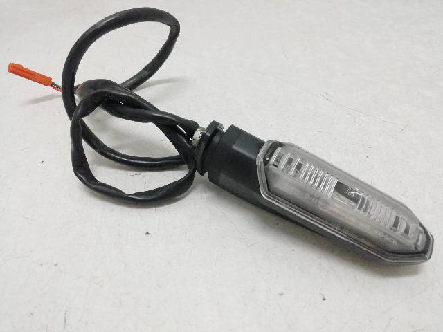 INTERMITENTE-TRASERO-IZQUIERDO  HONDA CB 650 R RH02 35KW (2022)