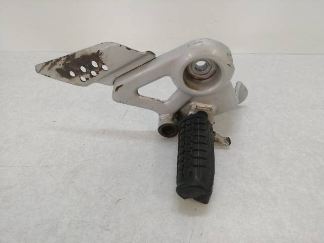 ESTRIBERA-DELANTERA-DERECHA  HONDA CBF 125 (JC40) 8,3KW (2010)