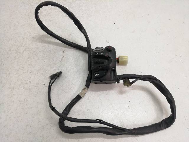 PIÑA-LUCES  YAMAHA FZ1 FAZER 1000 S (RN16) 110,3 (2010)