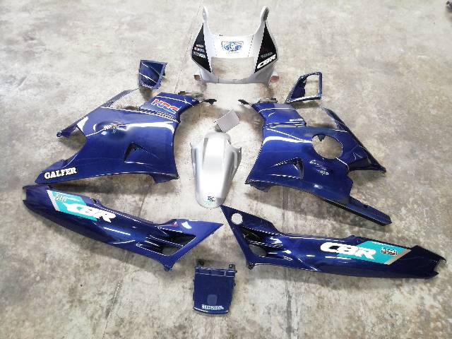 JUEGO-COMPLETO-CARENADOS  HONDA CBR 600 F F2 (PC25) 74 (1991)