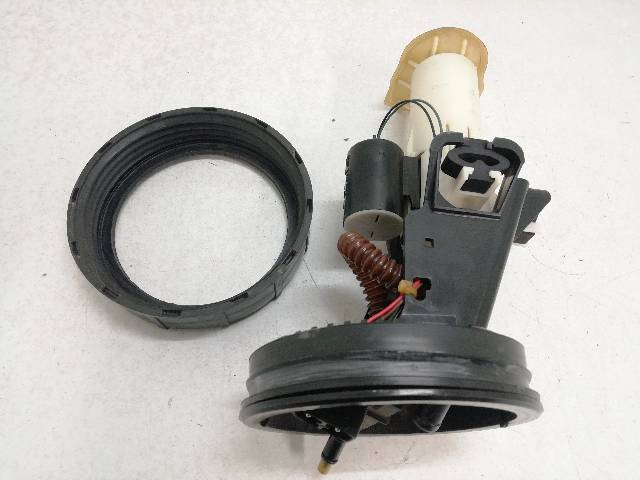 BOMBA-GASOLINA  BMW F 650 CS SCARVER K14 37 (2002)