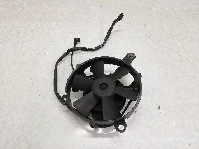 ELECTROVENTILADOR  HONDA VT 750 DC BLACK WIDOW RC48 33 (2000)