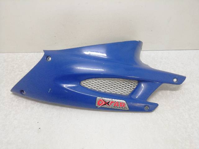 CHAPA-BAJO-ASIENTO-DERECHA  PEUGEOT SPEEDFIGHT 50 (2001)